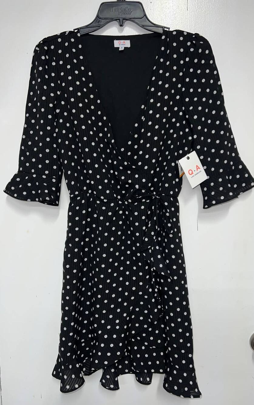 NWT Q+A Los Angeles Faux Wrap Dress Black & White Polka Dot S